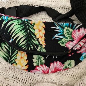 Hawaiian aloha print floral belt bag